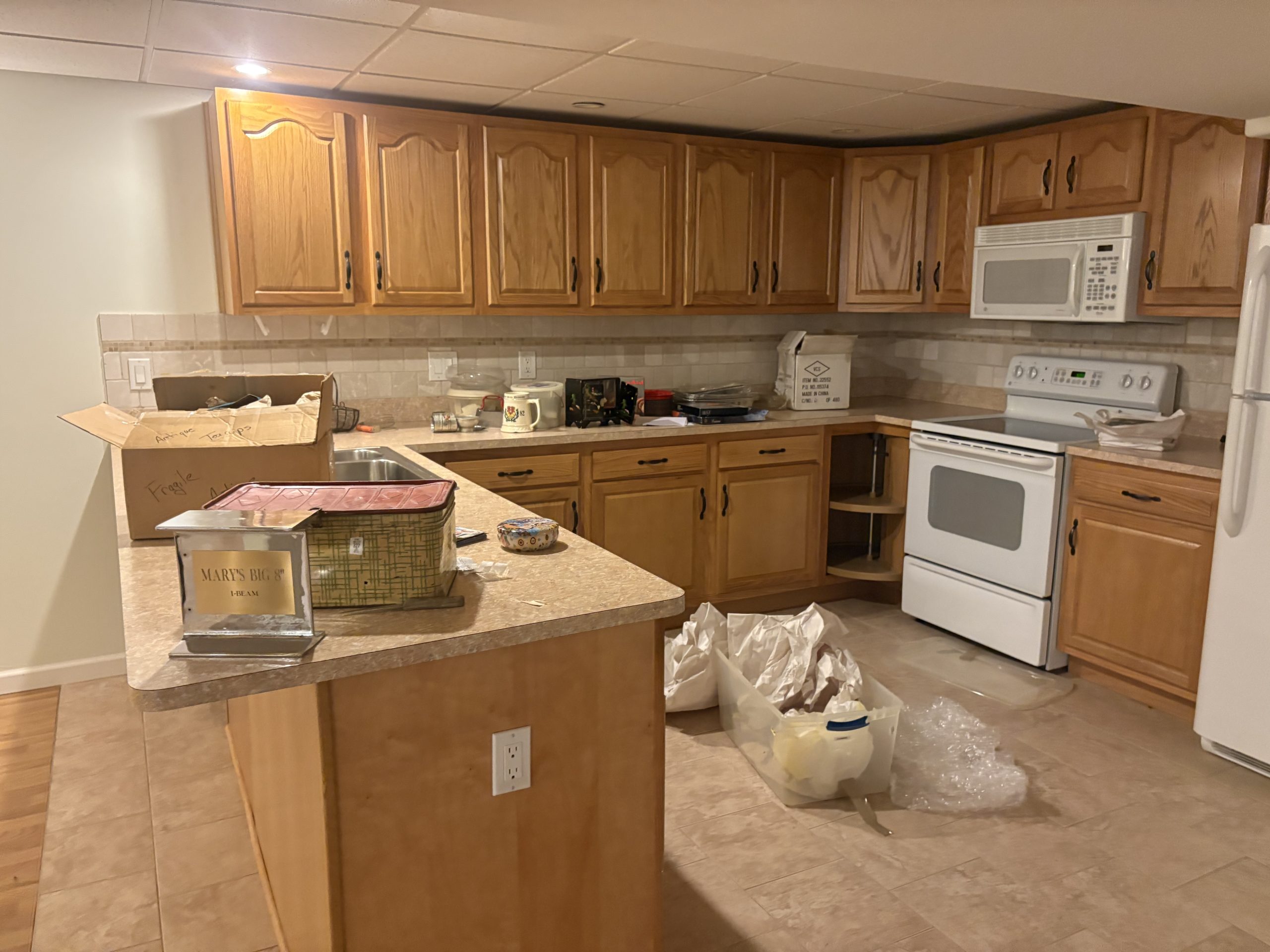 Estate liquidation kitchen appliances