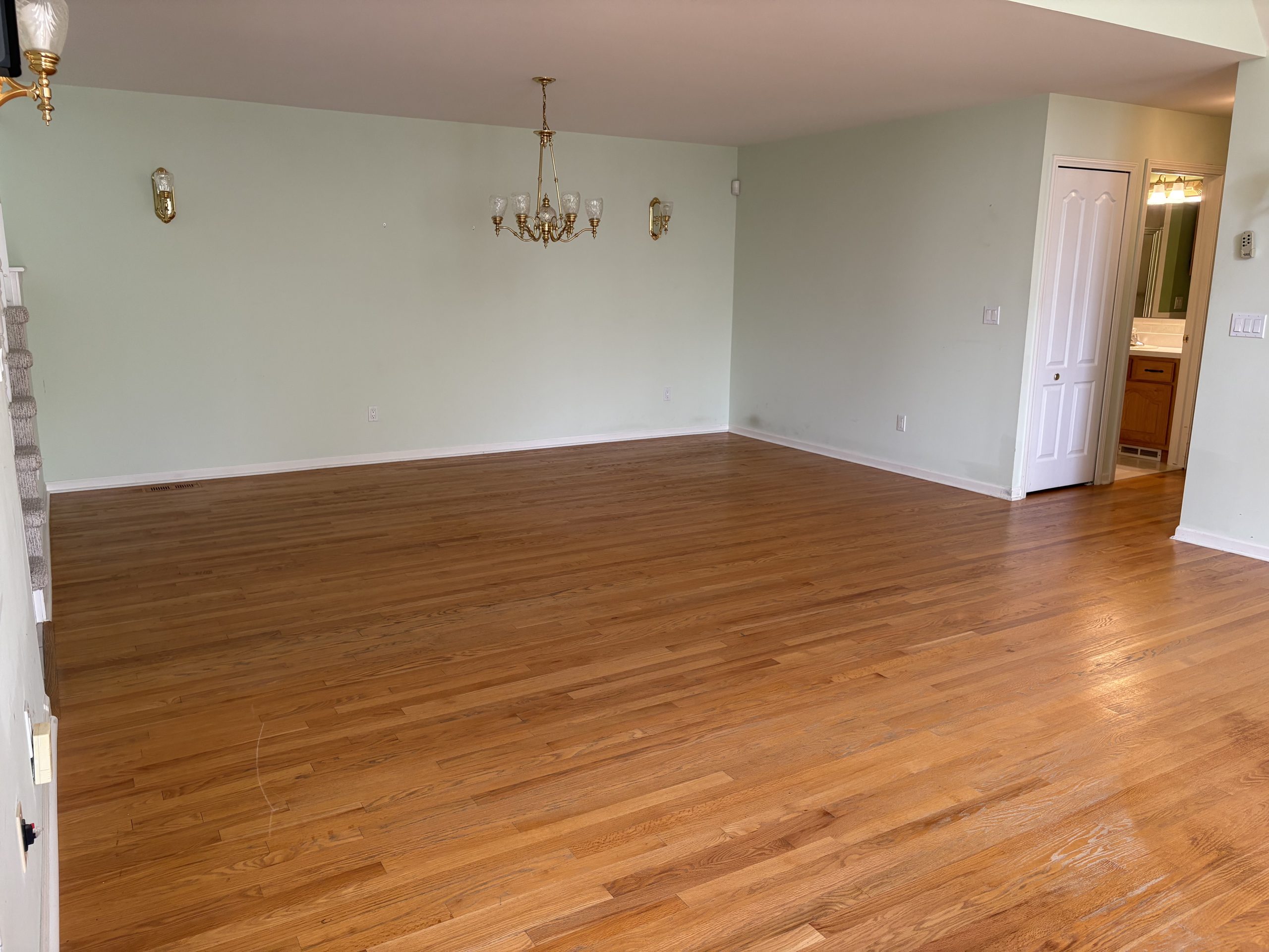 Estate liquidation dining room