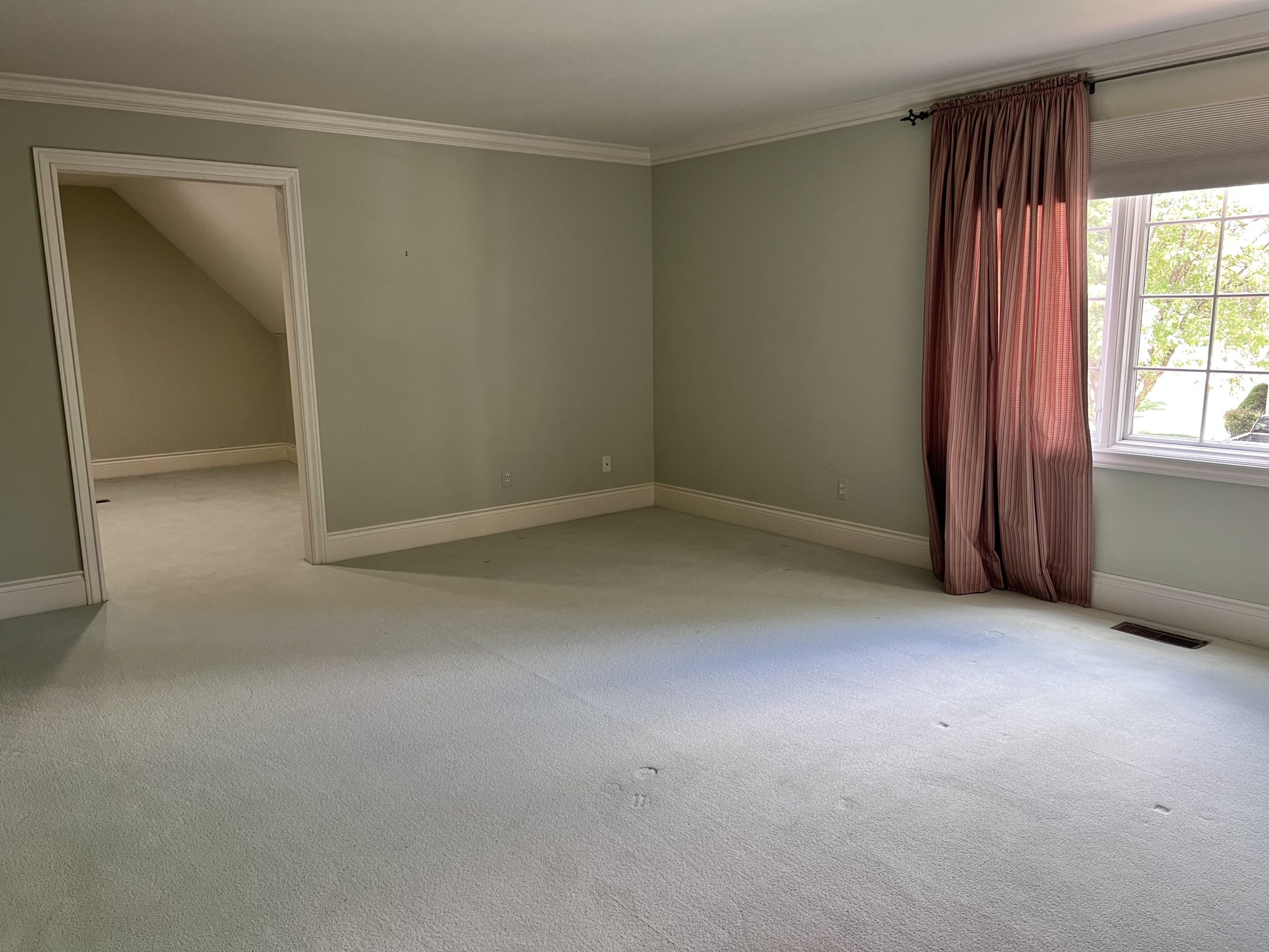 estate sale house bedroom