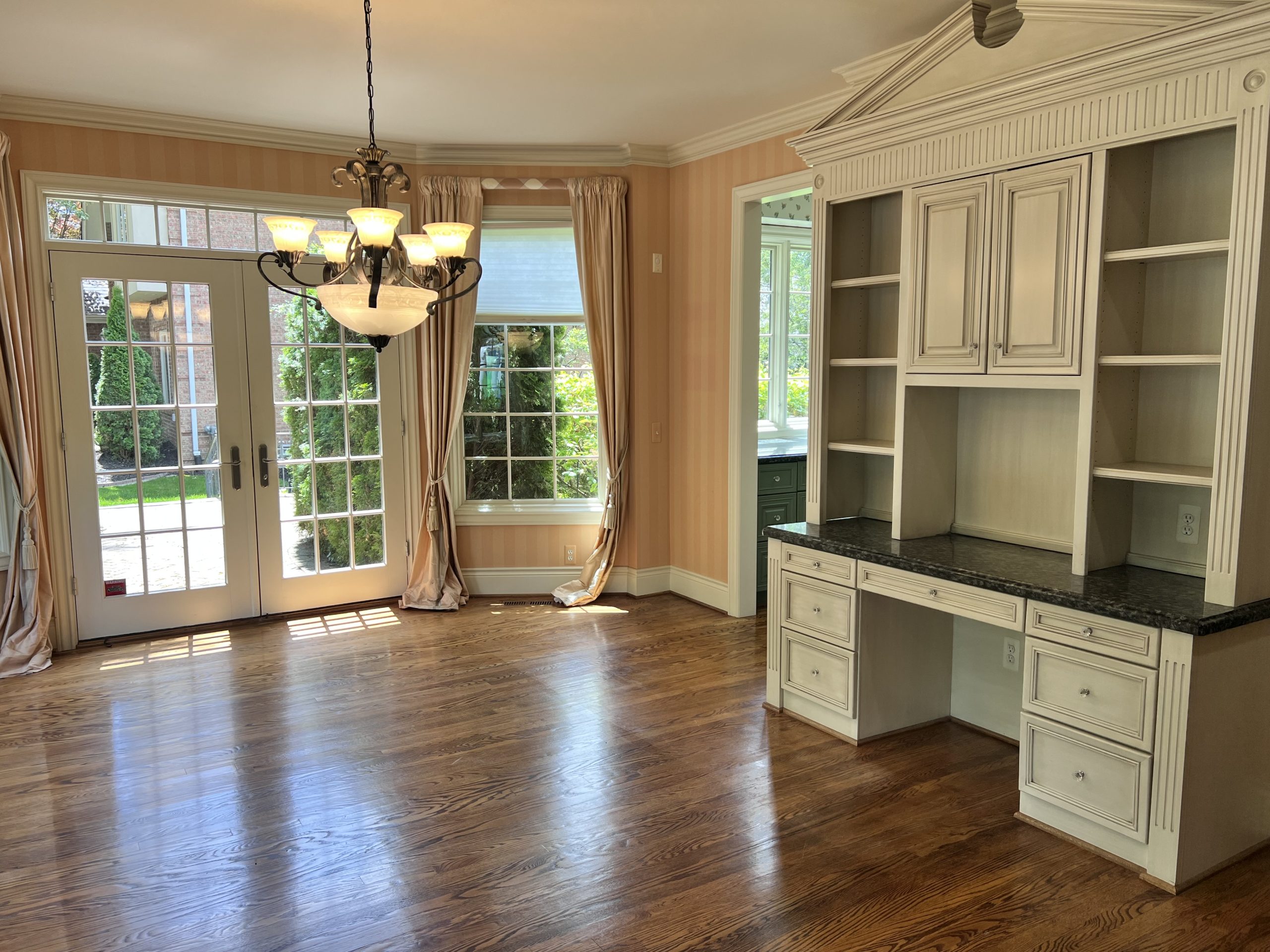 dining room estate sale company