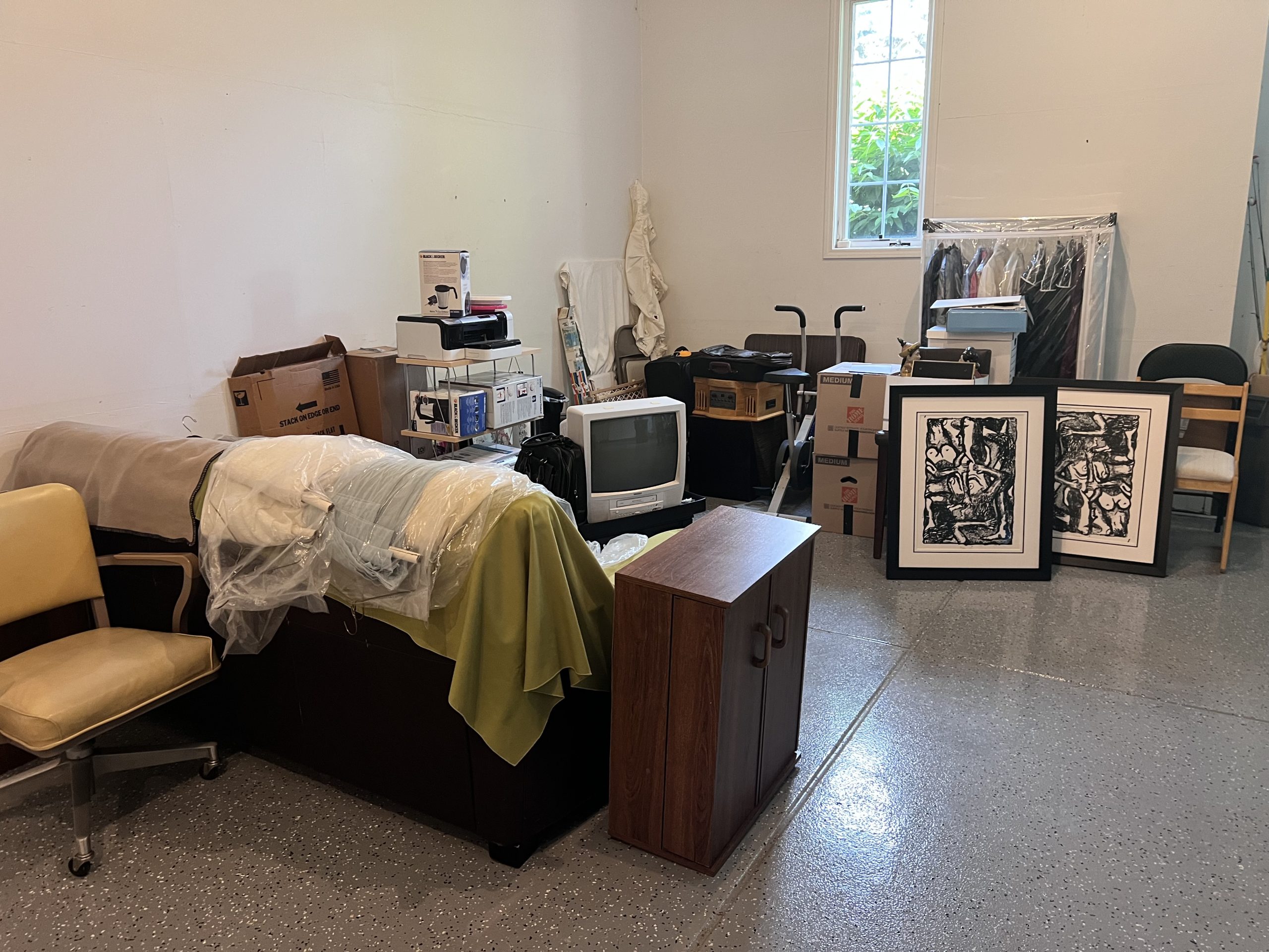 Thomasville bedroom set estate sale