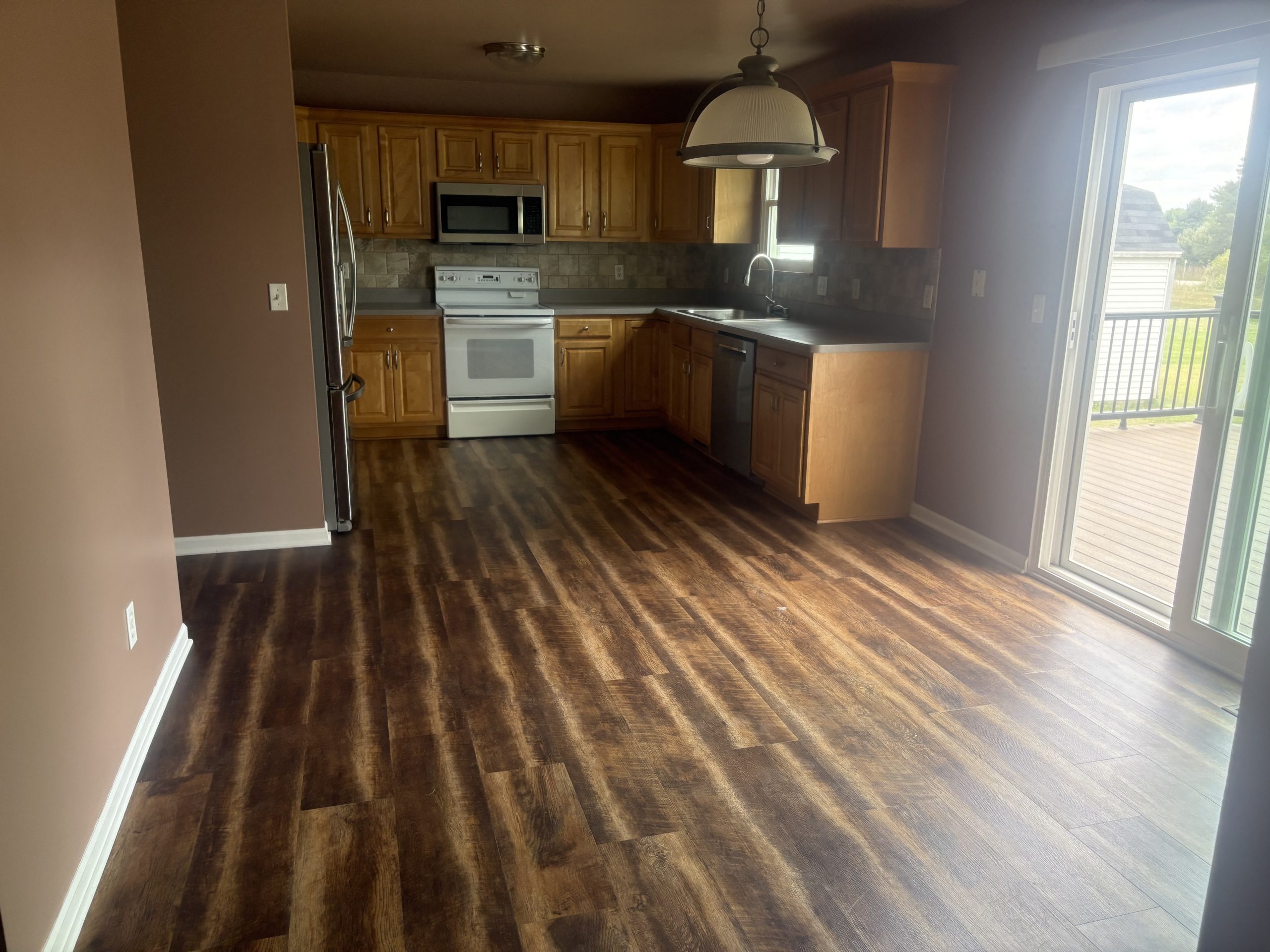 empty kitchen
