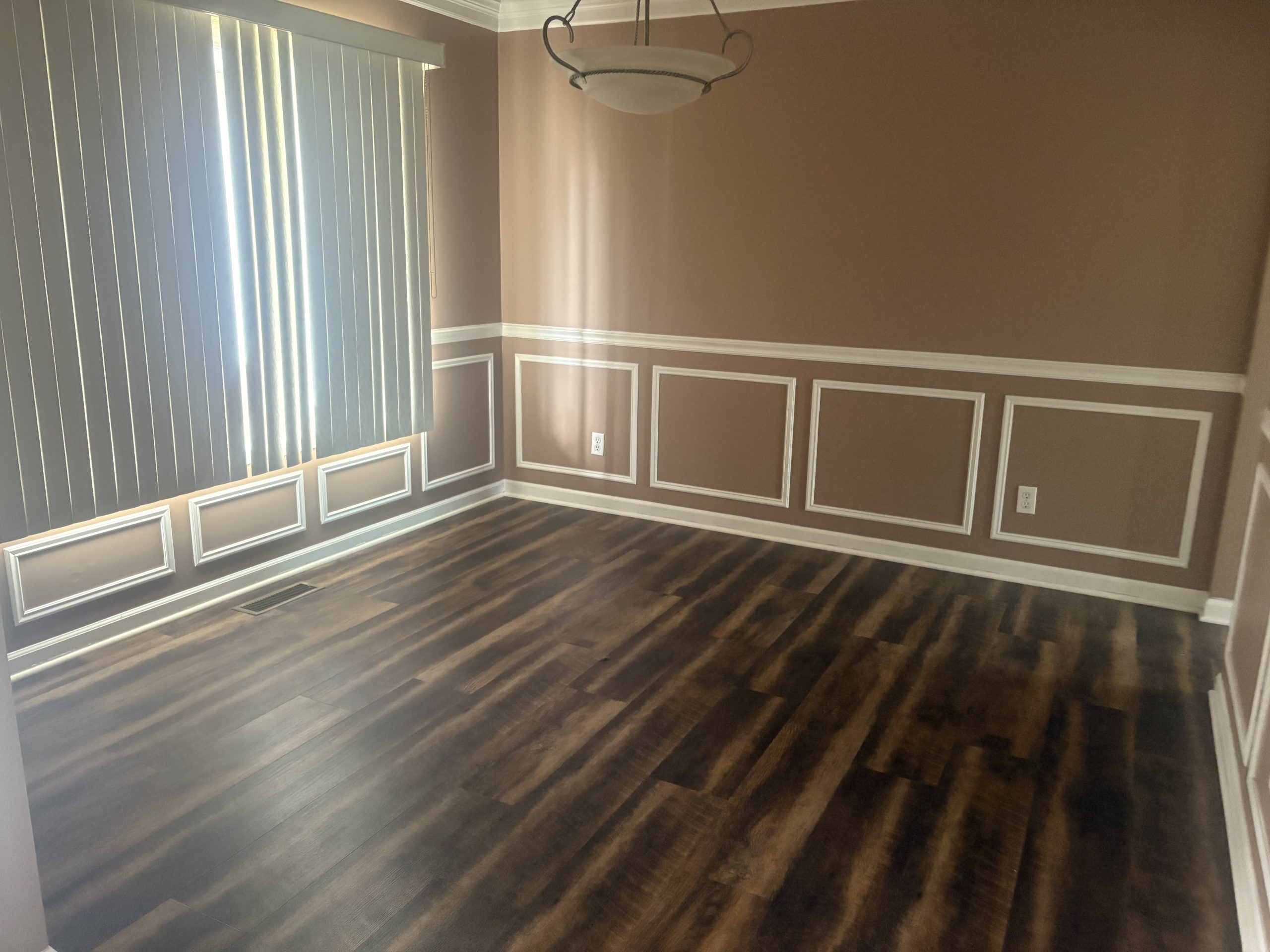 empty dining room