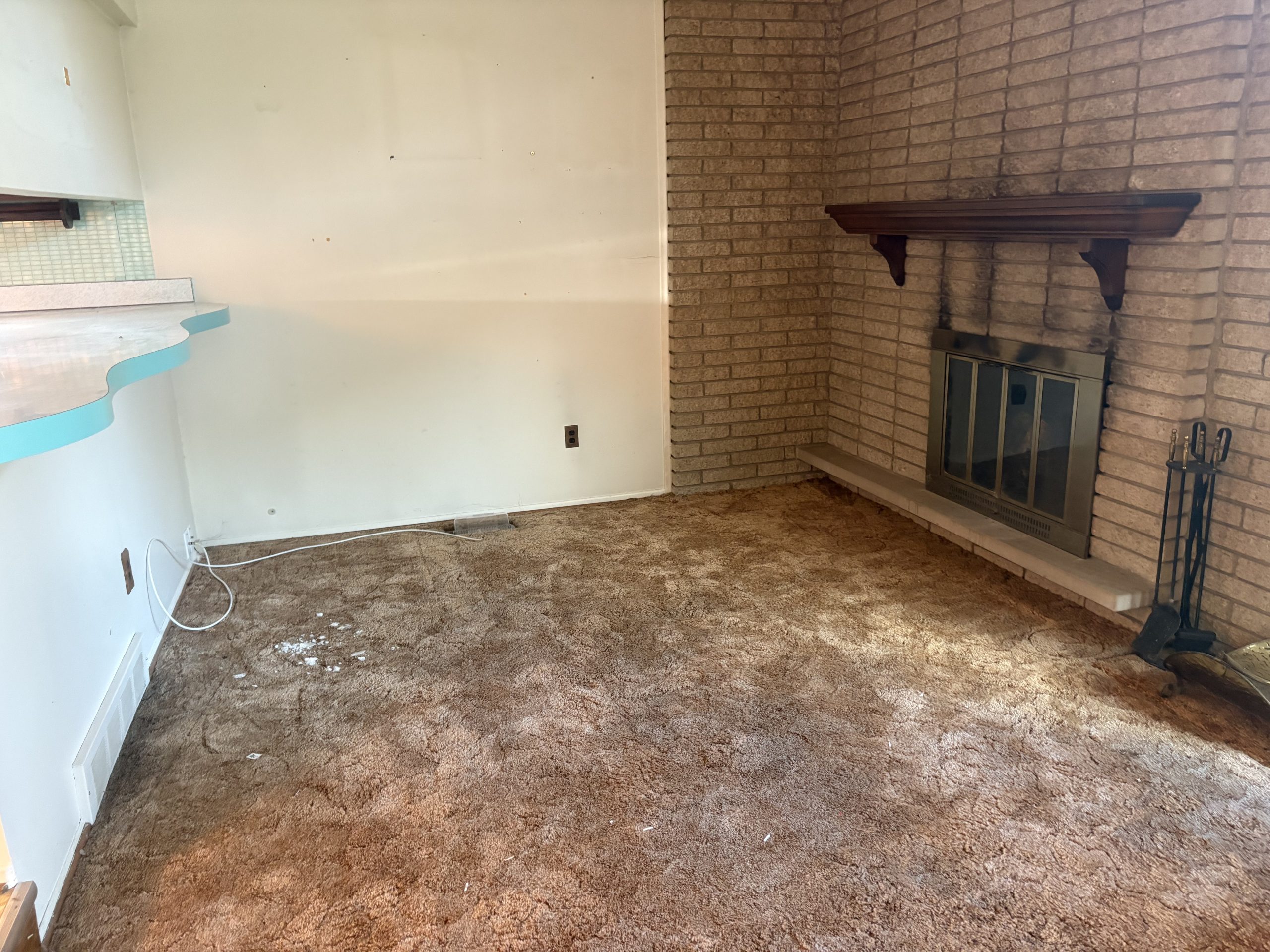clean family room