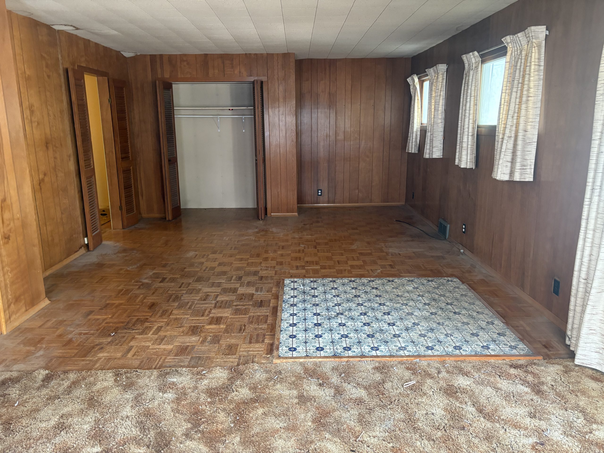 empty family room